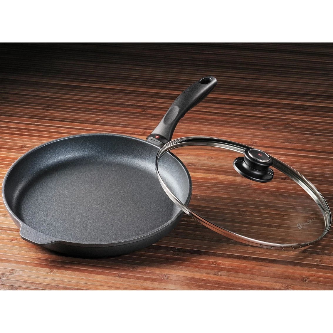 Wholesale ๐ Swiss Diamond Classic Nonstick Fry Pan With Lid ๐ - Image 3